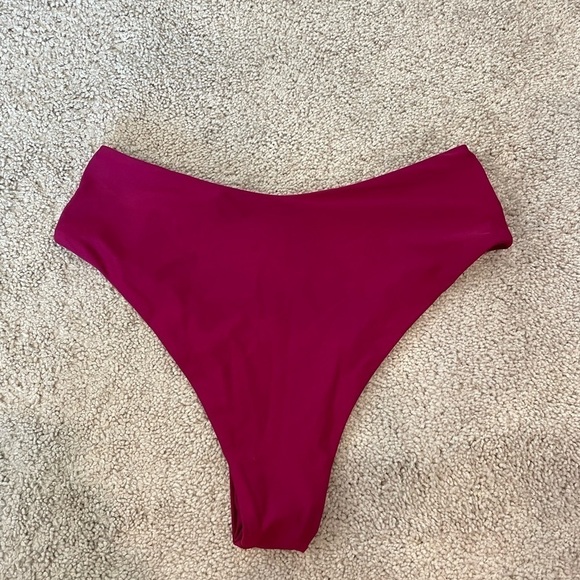 NWOT Zaful Maroon Bikini Bottoms - Picture 4 of 5